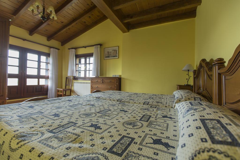 Llames de Pría Casas Rurales Playa De Guadamia المظهر الخارجي الصورة